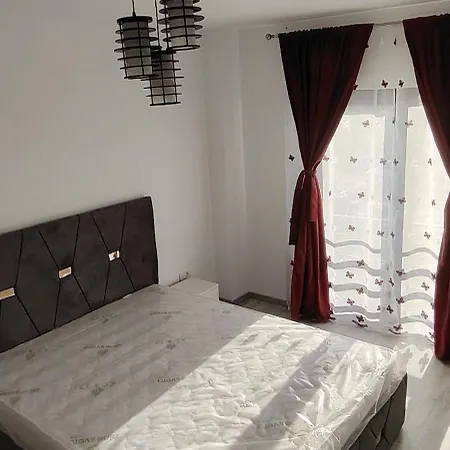 Apartament Mra 1 *